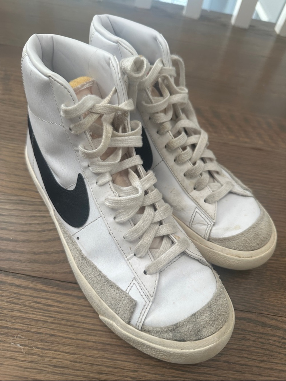 Nike White Black High-Top Athletic Sneakers